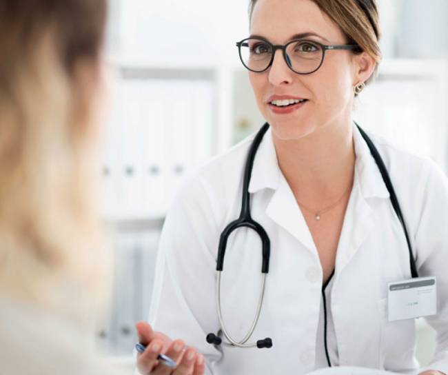 Patient and doctor in conversation