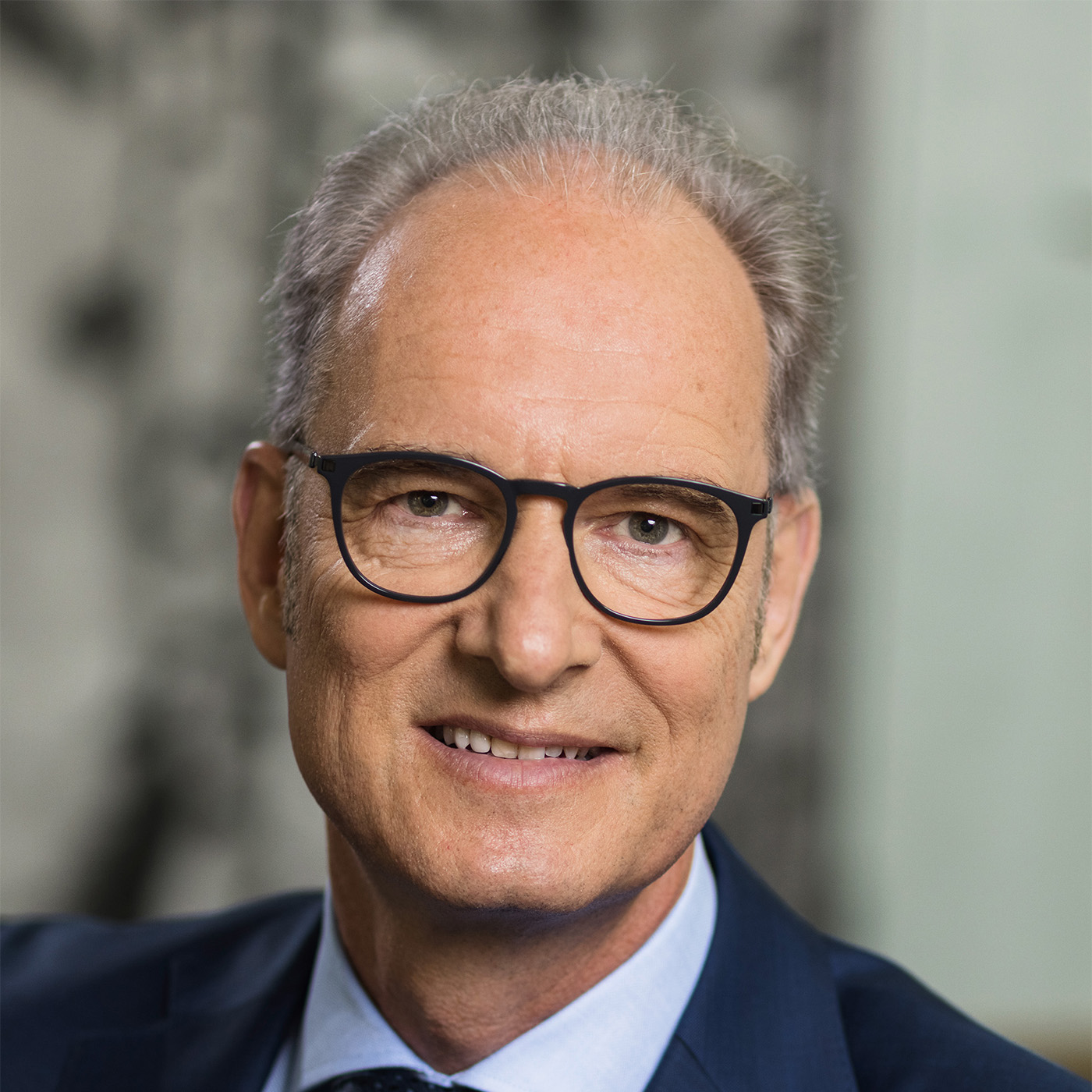 Jasper Kunow, Managing Director (ad interim)